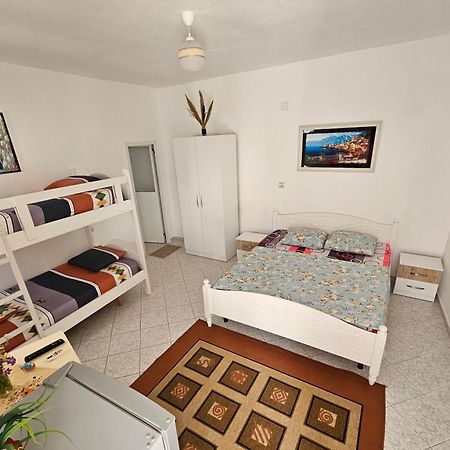Aeria Rooms Himarë Exterior foto